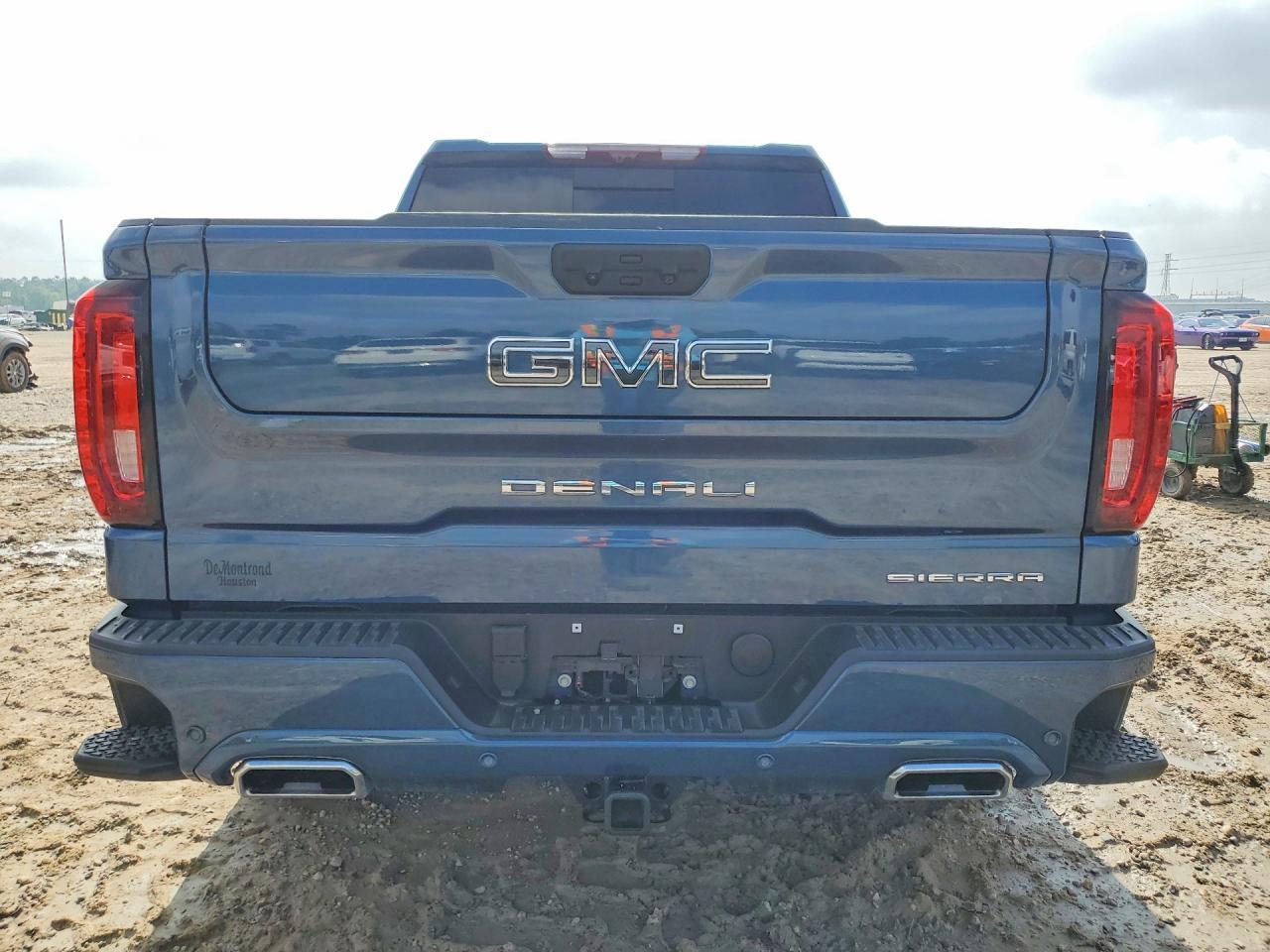 2026 GMC Sierra K1500 Denali Ultimate - Image 6
