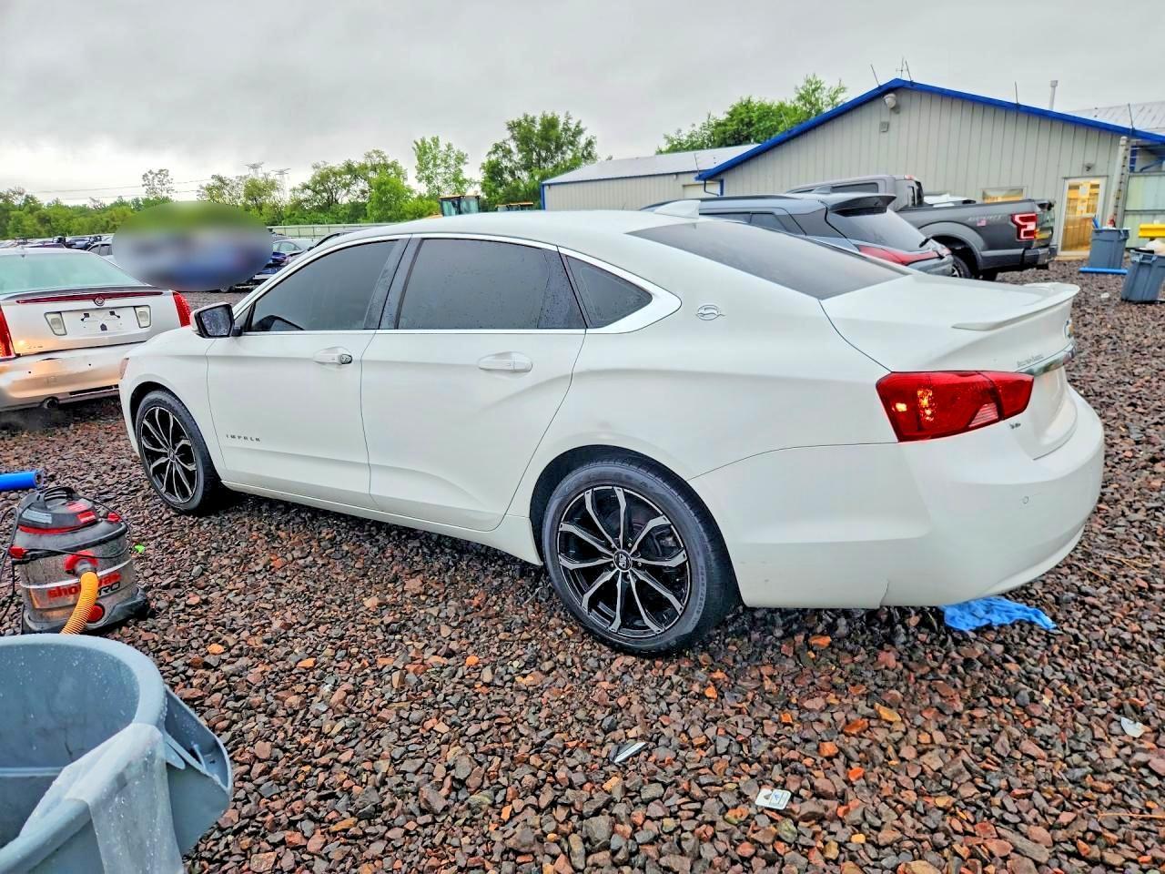 2015 Chevrolet Impala Lt - Фото 2