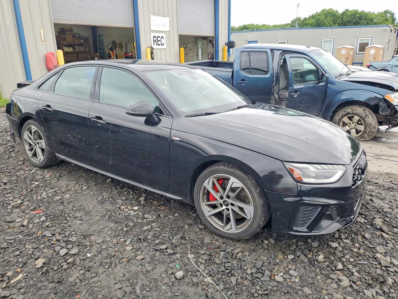 2023 Audi A4 Premium Plus 45 - Фото 4