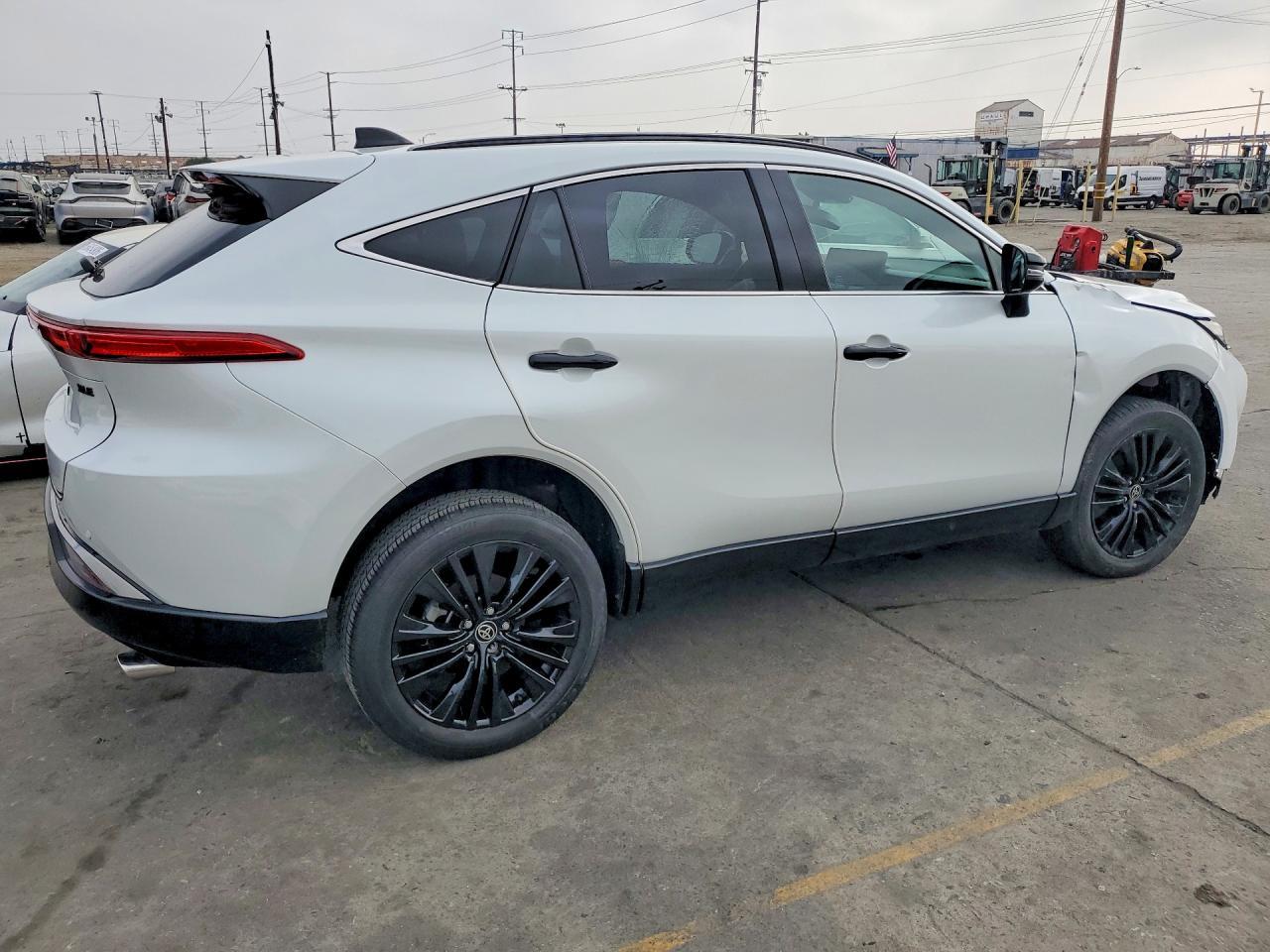 2024 Toyota Venza Nightshade Edition - Image 3