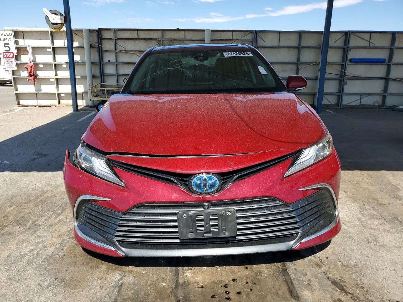 2021 Toyota Camry Xle - Фото 5