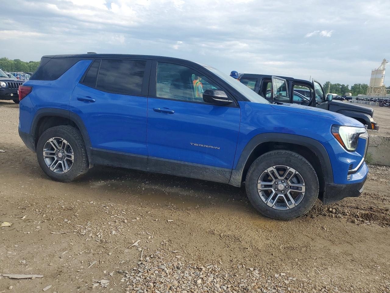 2025 GMC Terrain Elevation - Image 4