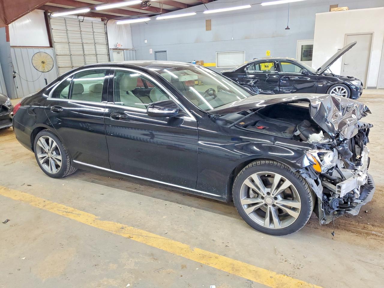 2015 Mercedes-Benz C 300 - Фото 4