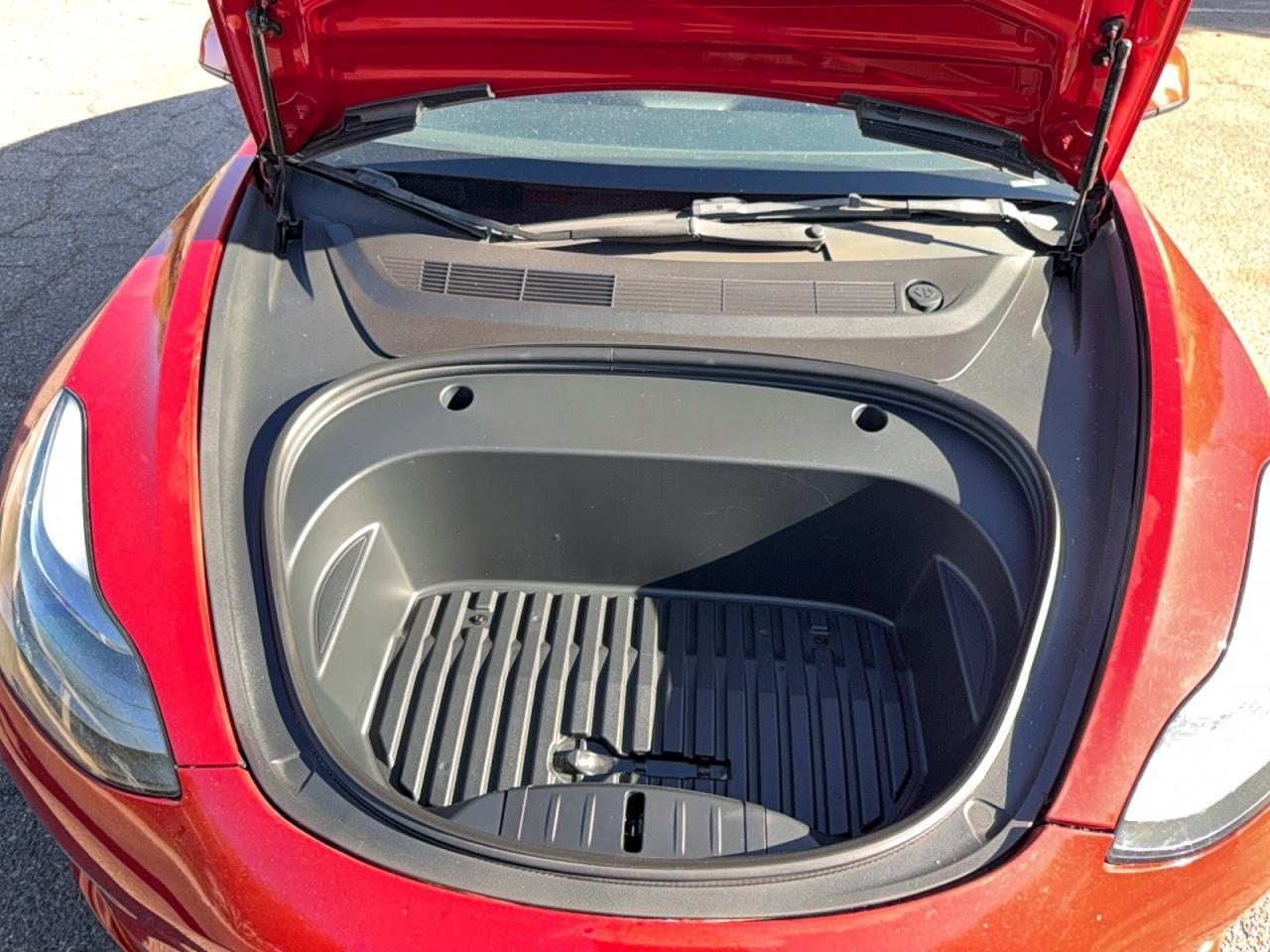2023 Tesla Model 3 - Фото 7