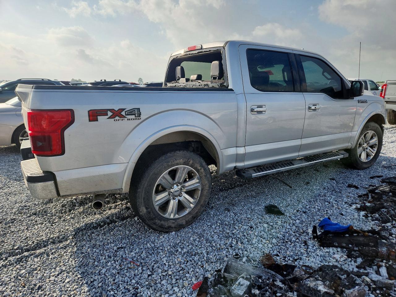 2018 Ford F150 Supercrew - Фото 3