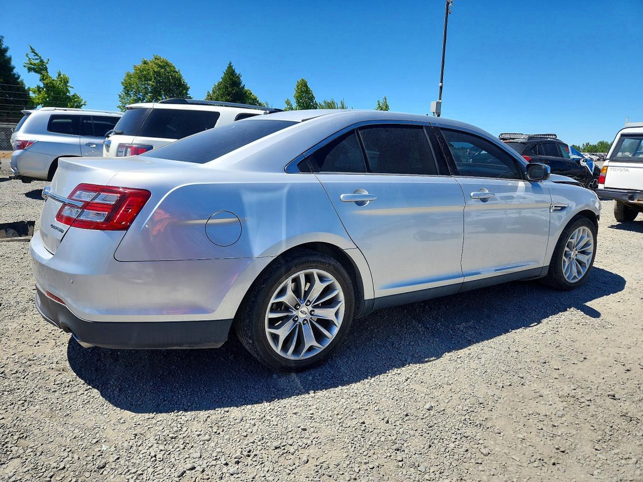 2018 Ford Taurus Limited - Фото 3