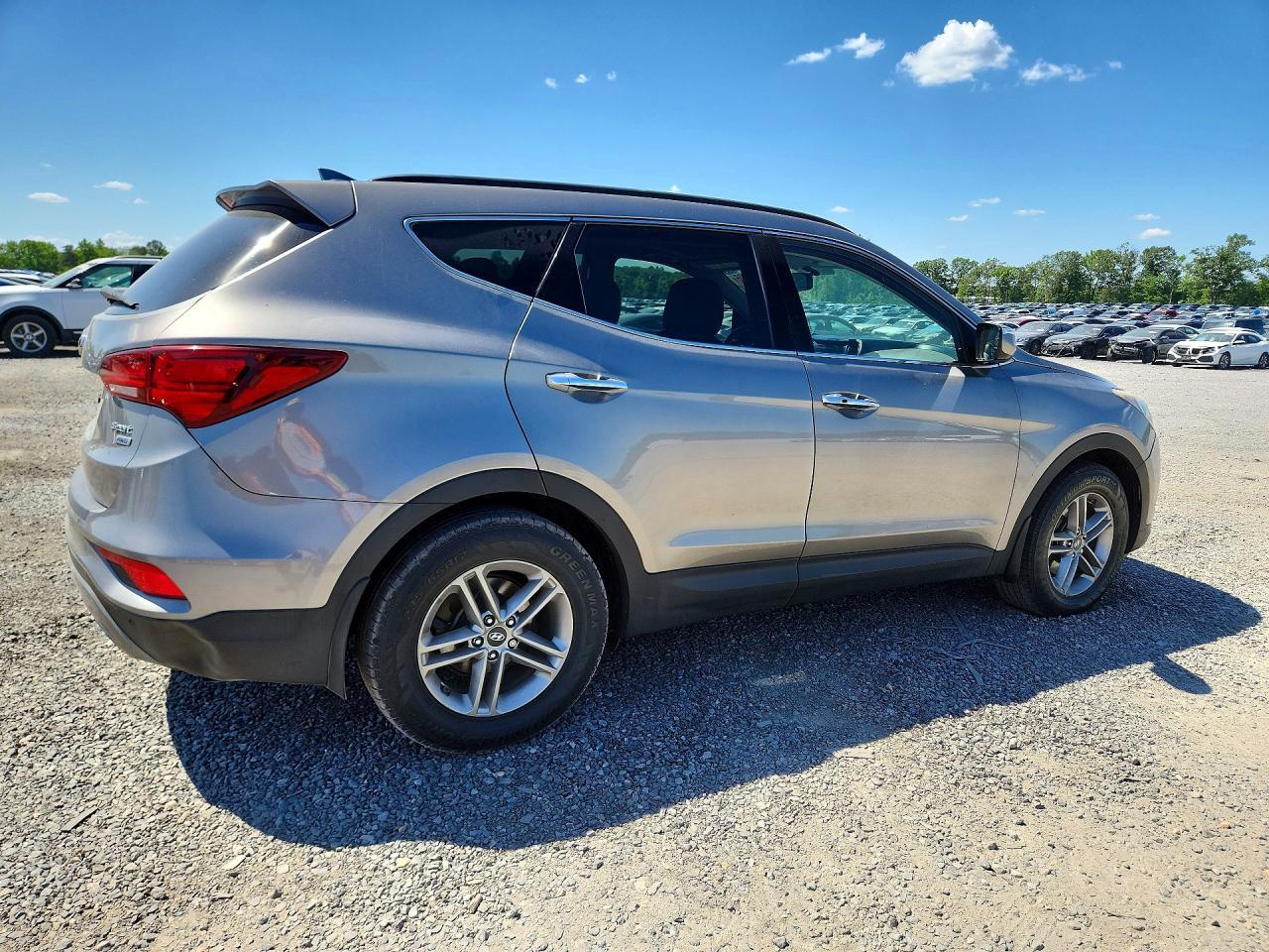 2017 Hyundai Santa Fe Sport 2.4L - Image 3