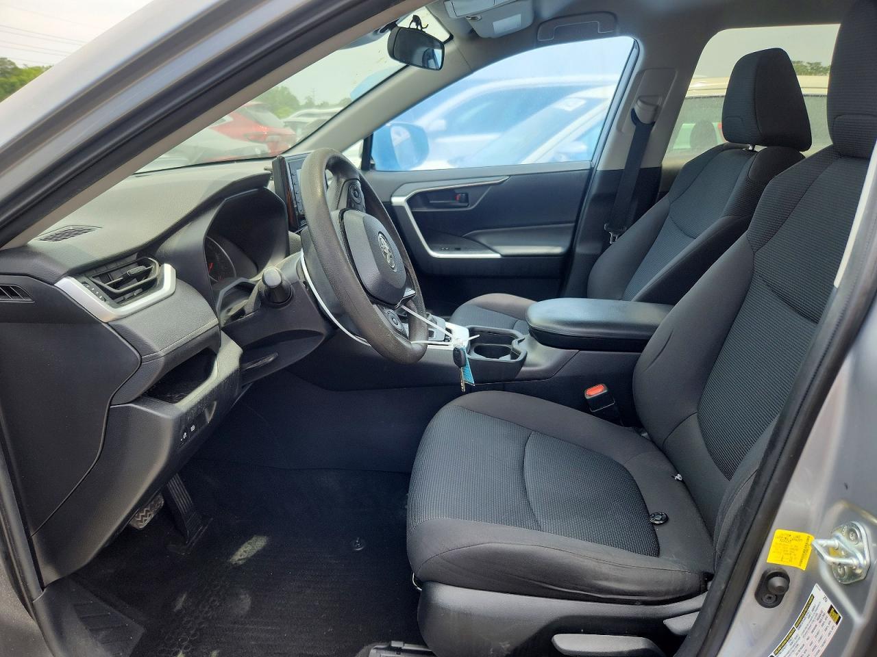 2021 Toyota Rav4 Le - Фото 7
