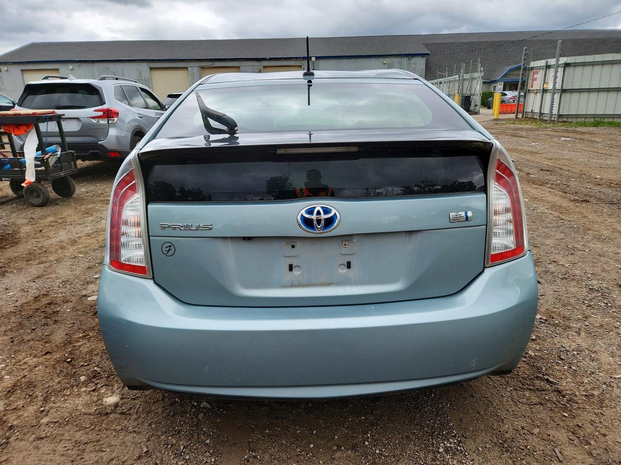 2015 Toyota Prius Three - Фото 6