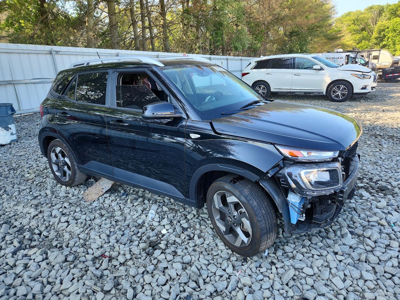 2024 Hyundai Venue Sel - Image 4