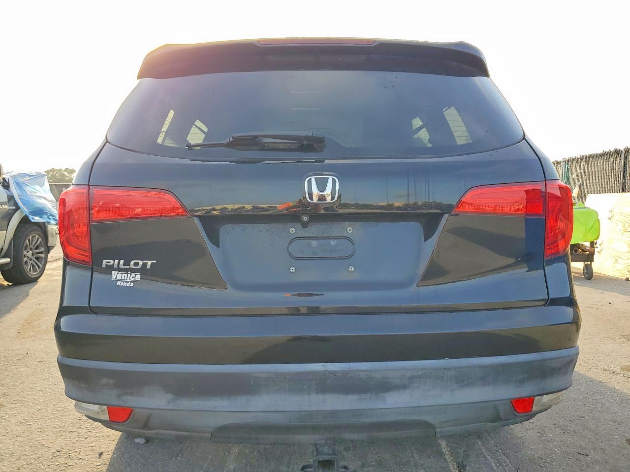 2016 Honda Pilot Exl - Image 6
