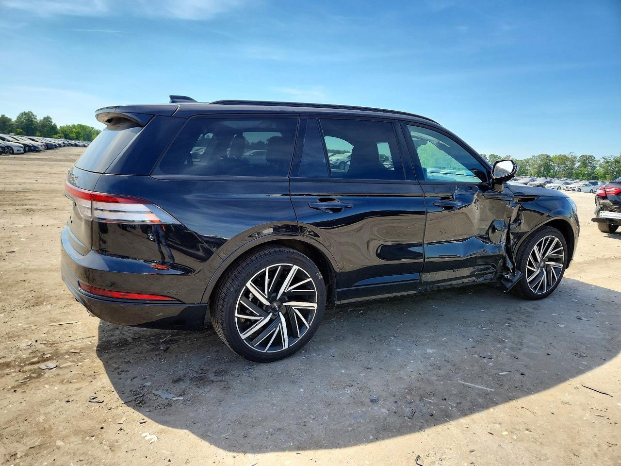 2025 Lincoln Aviator Black Label - Фото 3