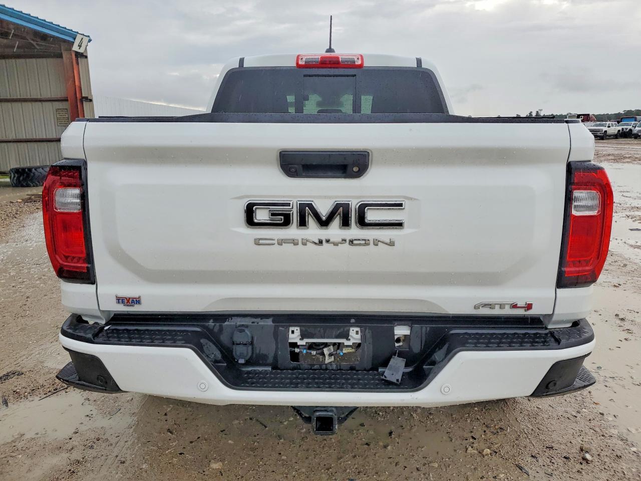 2025 GMC Canyon At4 - Image 6