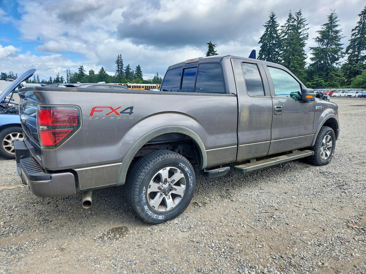 2012 Ford F150 Super Cab - Фото 3