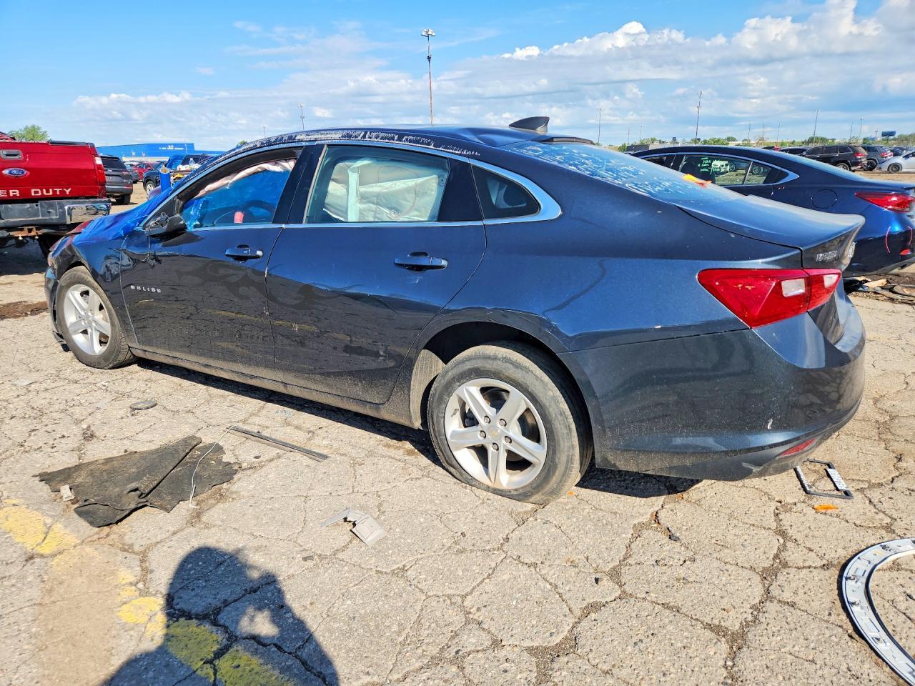 2020 Chevrolet Malibu Ls - Image 2