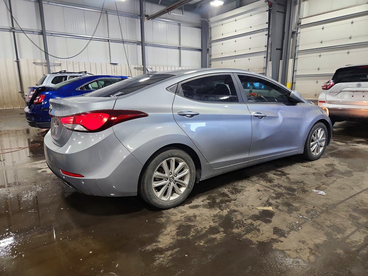 2015 Hyundai Elantra Se - Фото 3