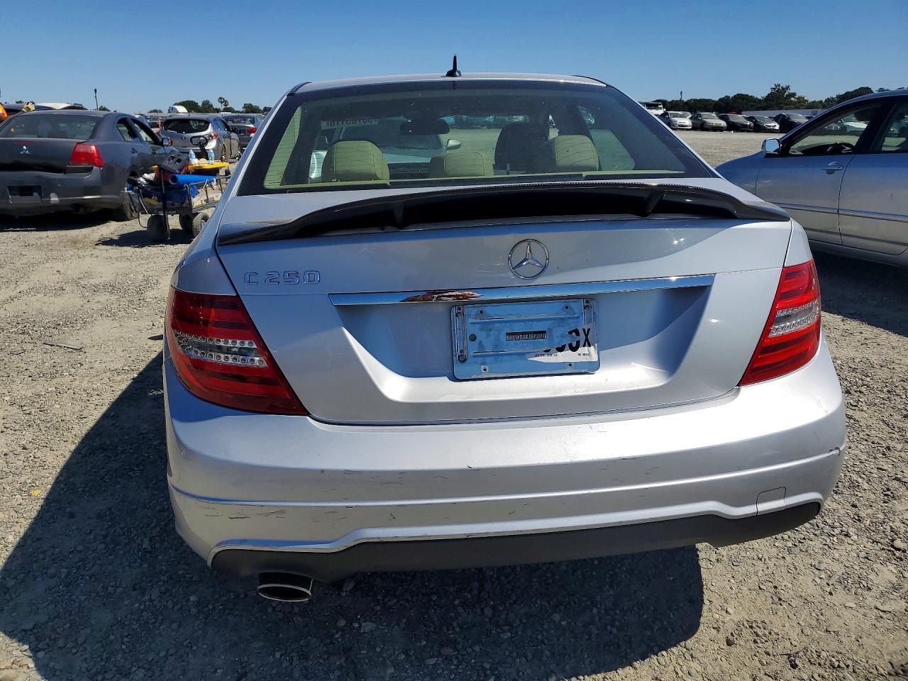 2014 Mercedes-Benz C 250 - Фото 6