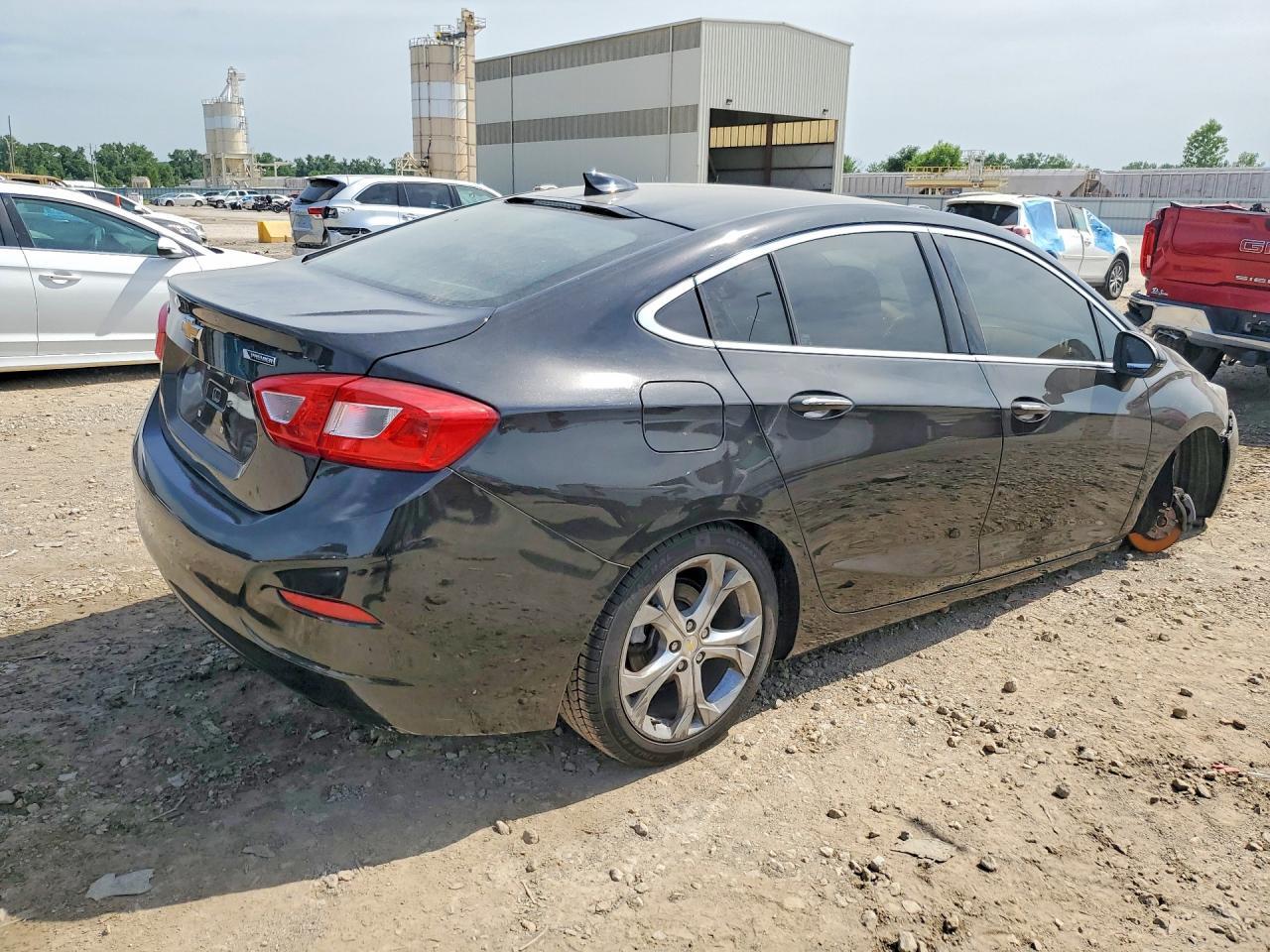 2017 Chevrolet Cruze Premier - Image 3