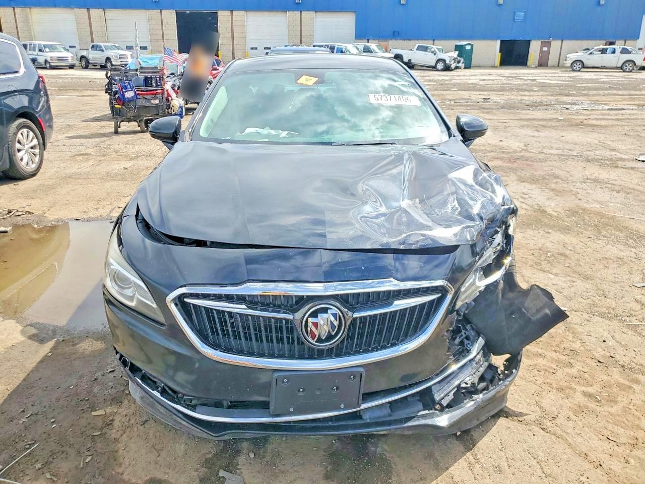 2017 Buick Lacrosse Premium - Image 5