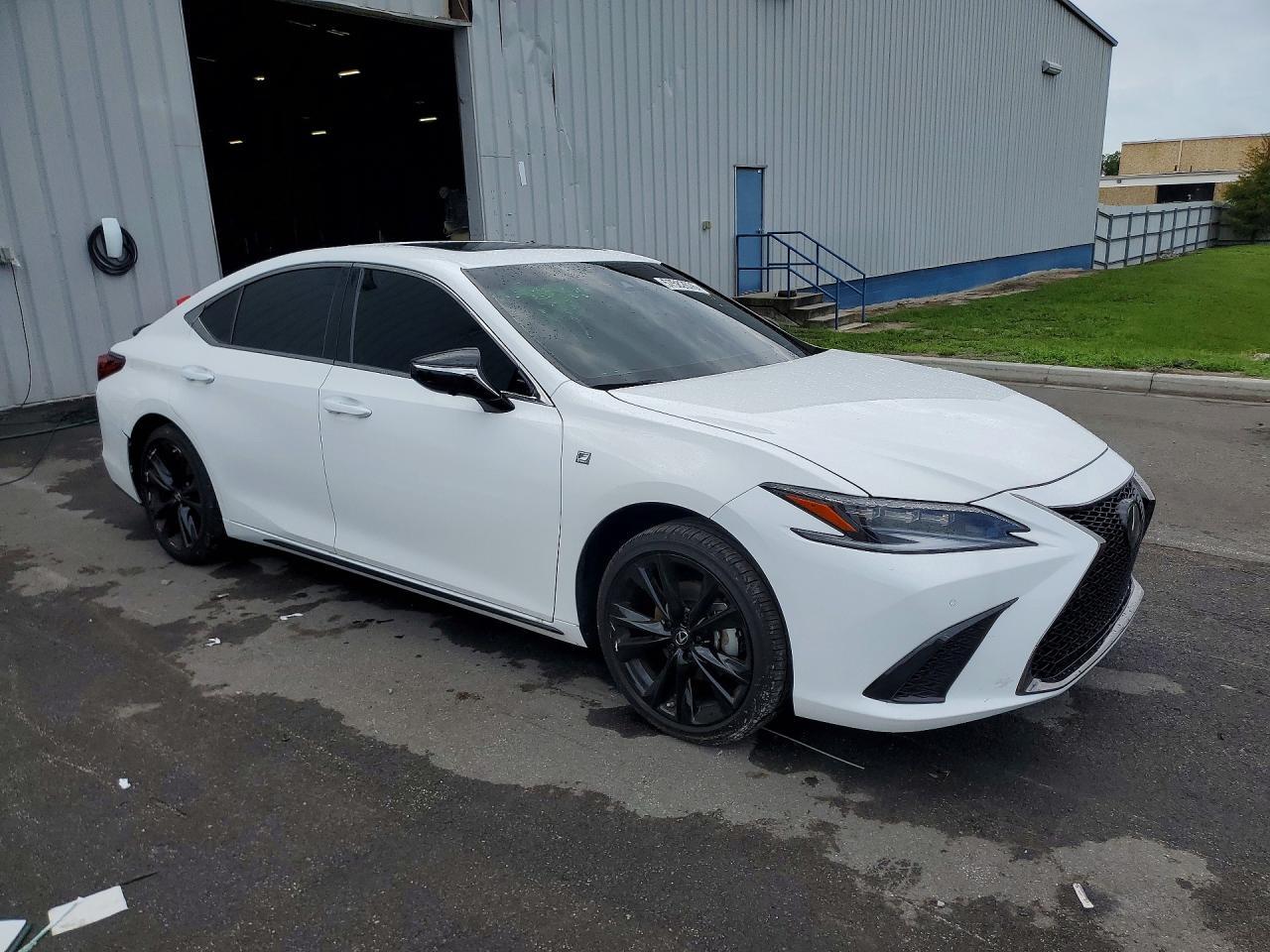 2025 Lexus Es 350 F Sport Handling - Image 4