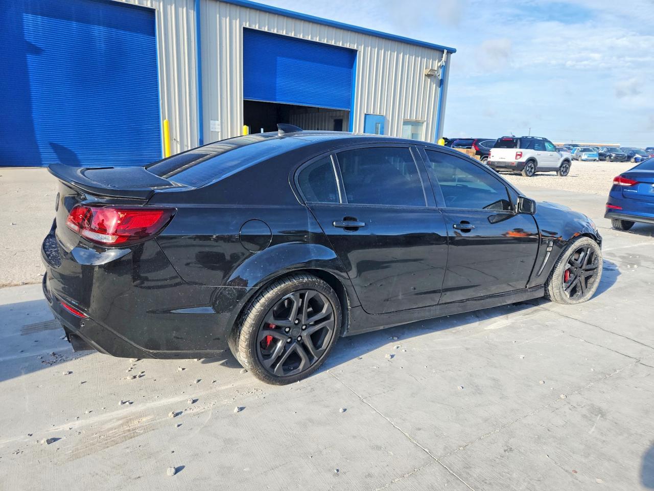 2017 Chevrolet Ss - Фото 3
