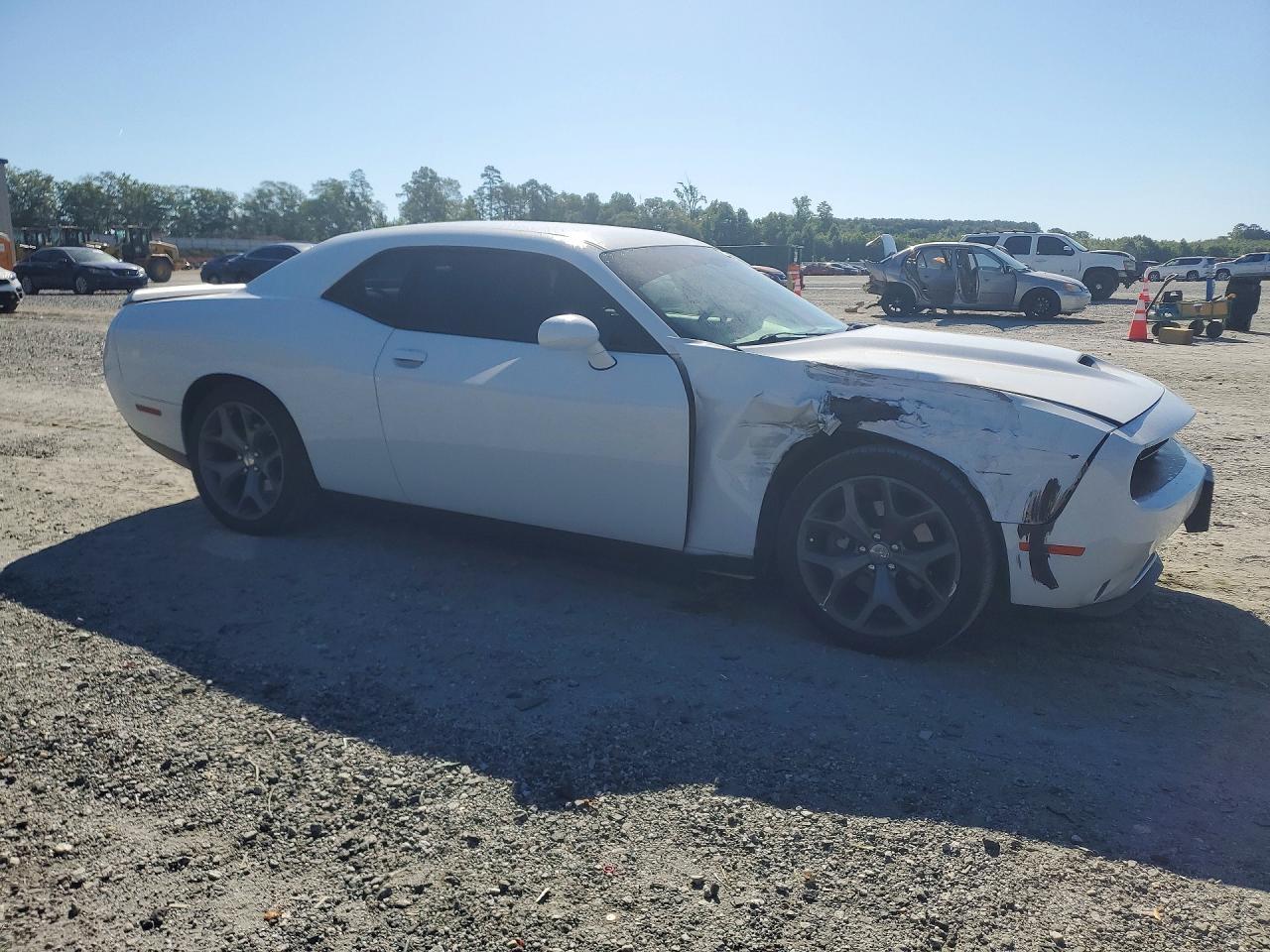 2019 Dodge Challenger R - Image 4