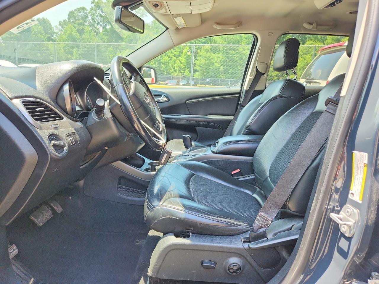 2017 Dodge Journey Crossroad - Image 7