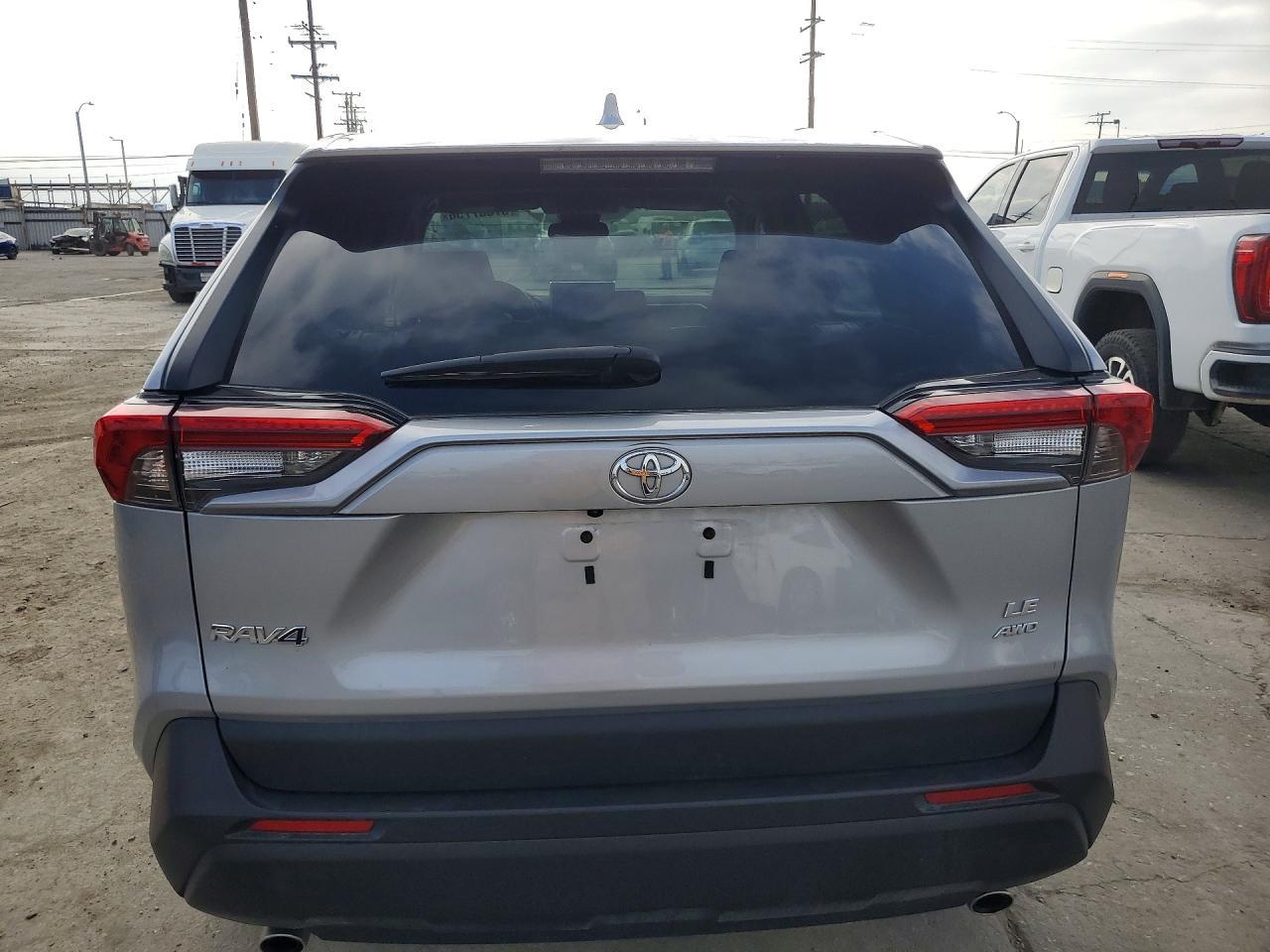 2024 Toyota Rav4 Le - Фото 6