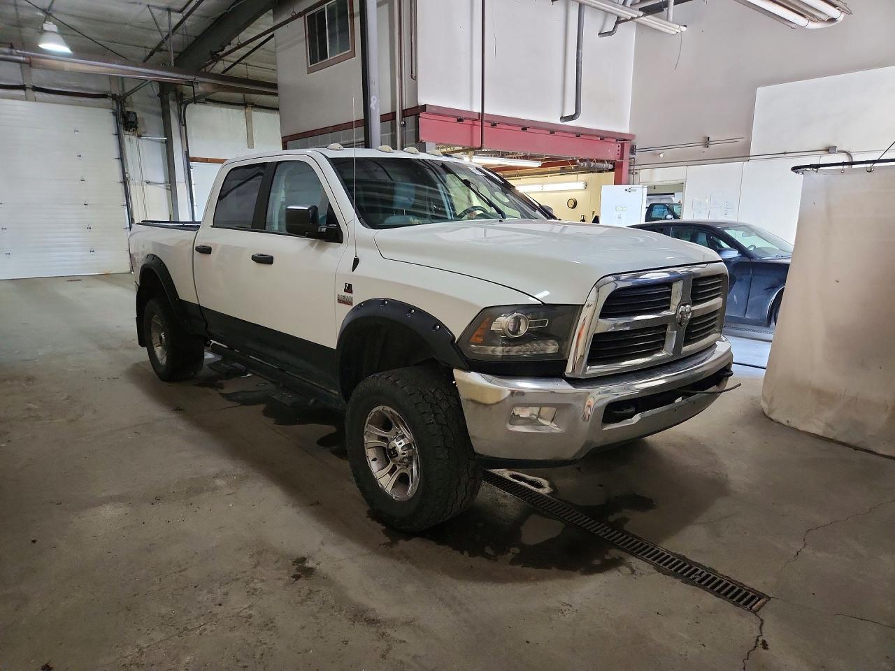 2015 Ram 2500 Powerwagon - Image 4