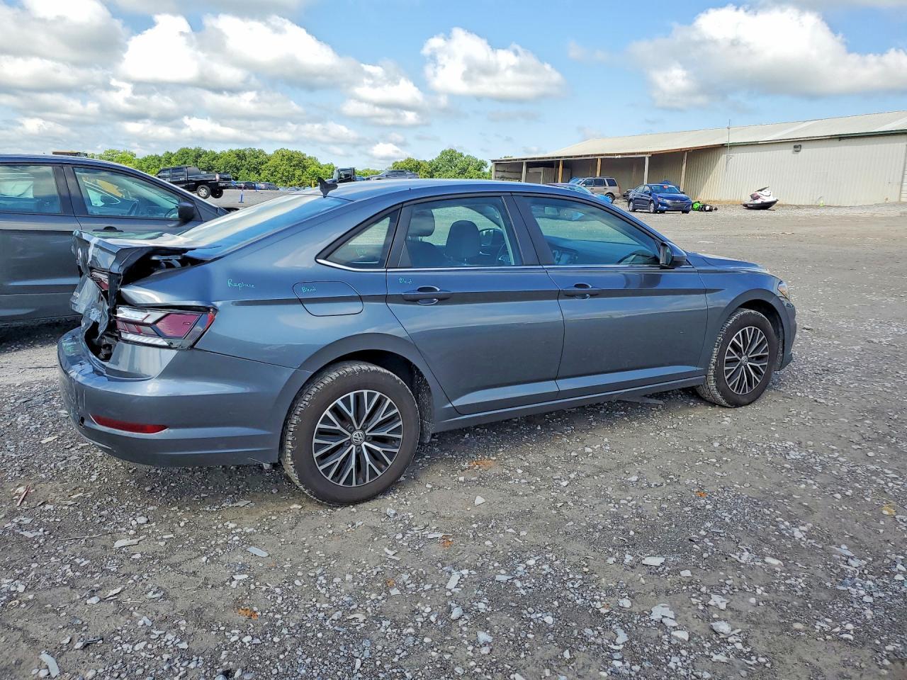 2021 Volkswagen Jetta S - Фото 3