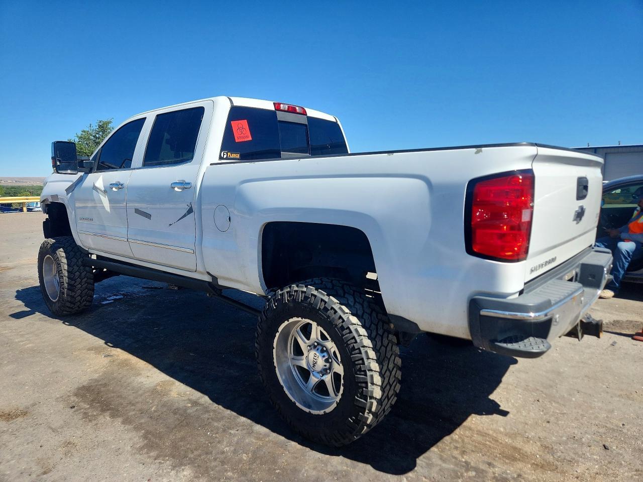 2016 Chevrolet Silverado K2500 Heavy Duty Ltz - Фото 2