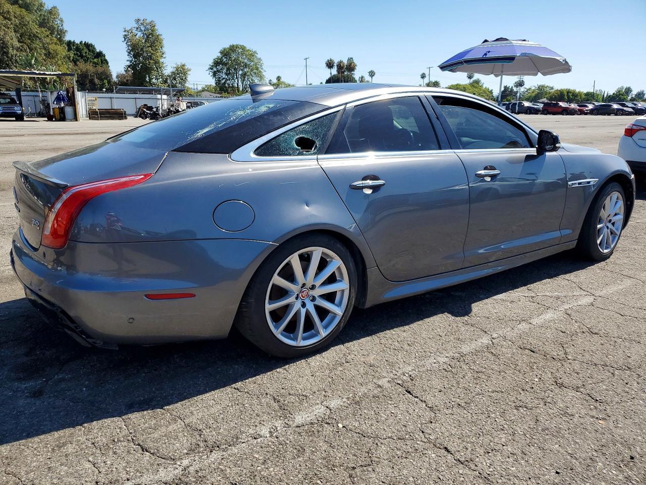 2016 Jaguar Xj - Фото 3