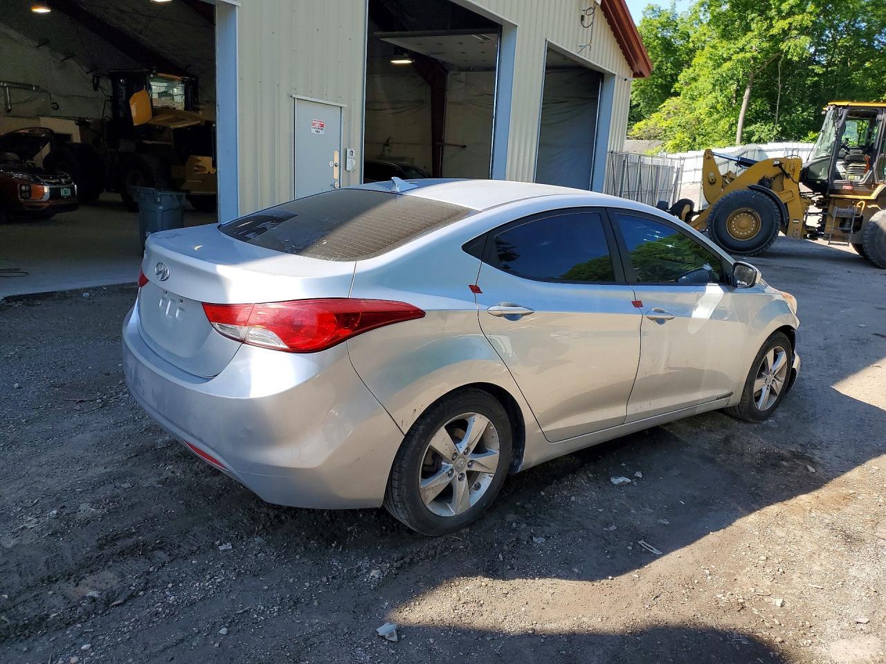 2013 Hyundai Elantra Gls - Фото 3