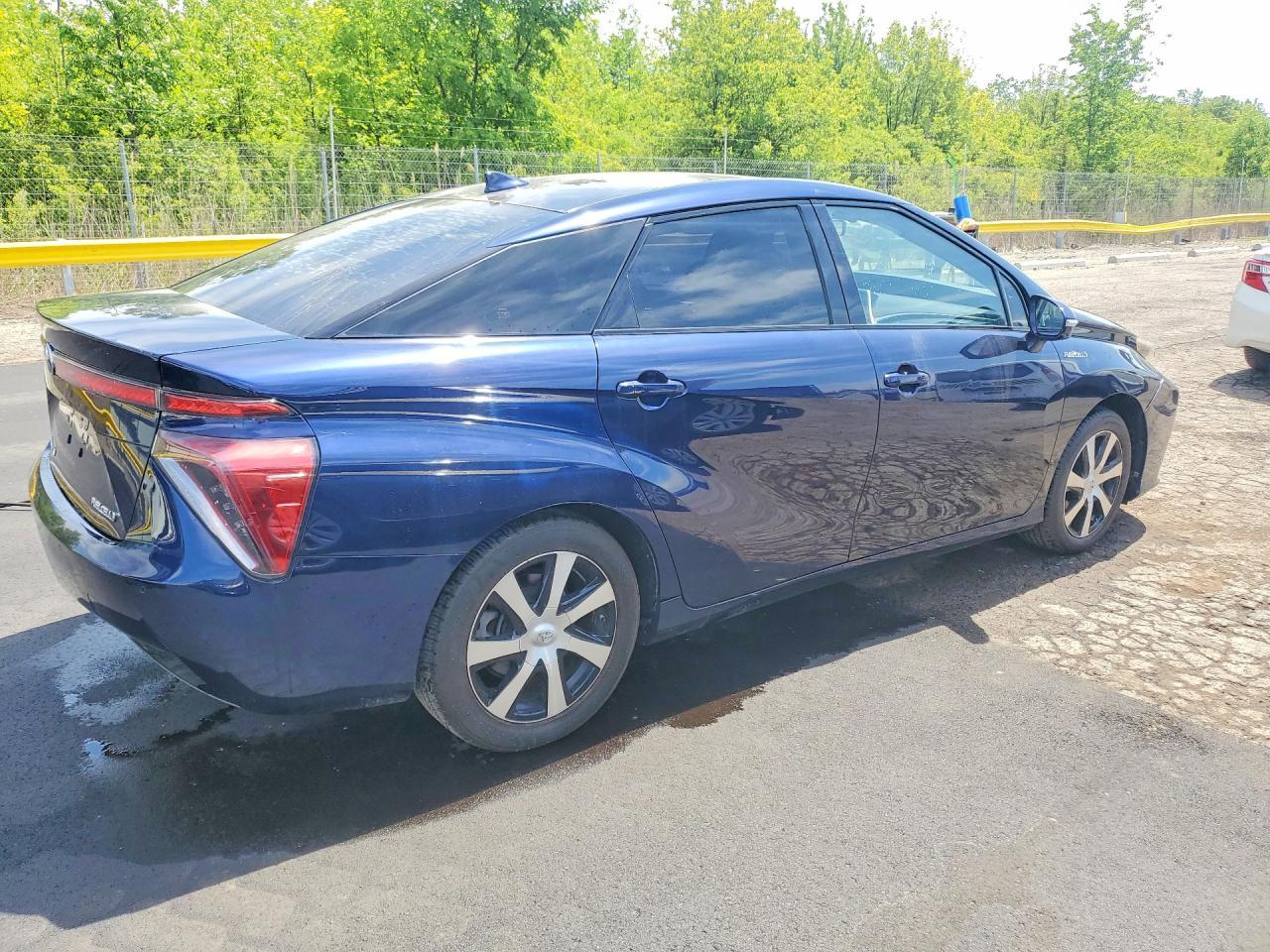 2018 Toyota Mirai Base - Фото 3