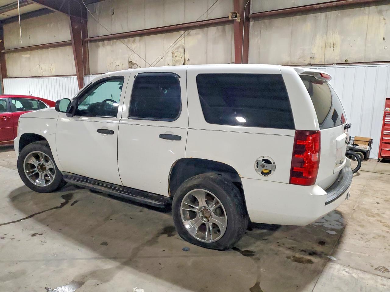 2010 Chevrolet Tahoe K1500 Ls - Фото 2