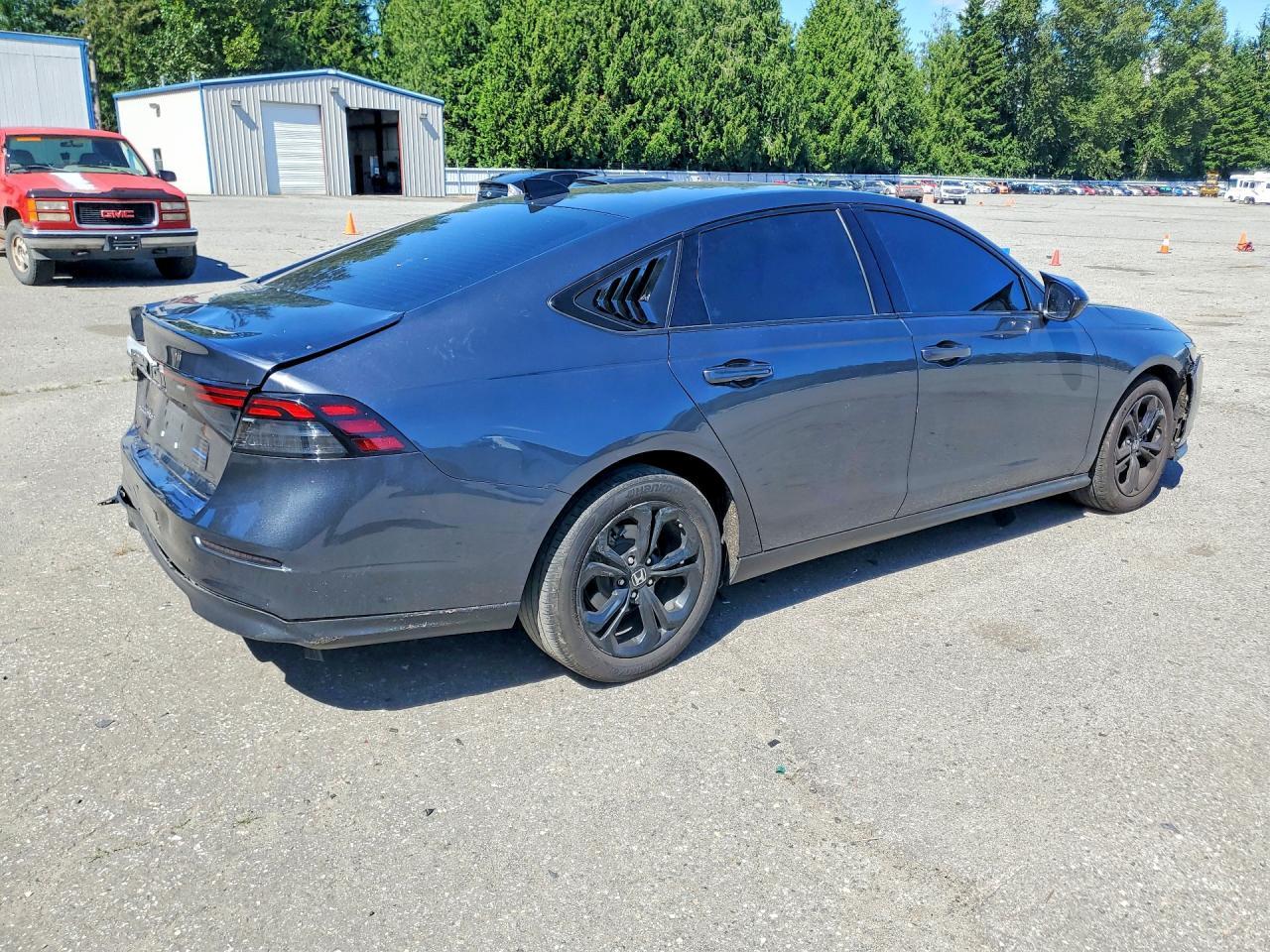 2025 Honda Accord Se - Image 3