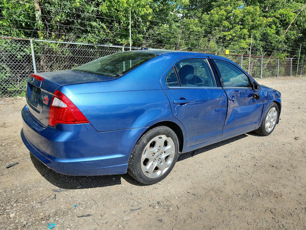 2010 Ford Fusion Se - Фото 3