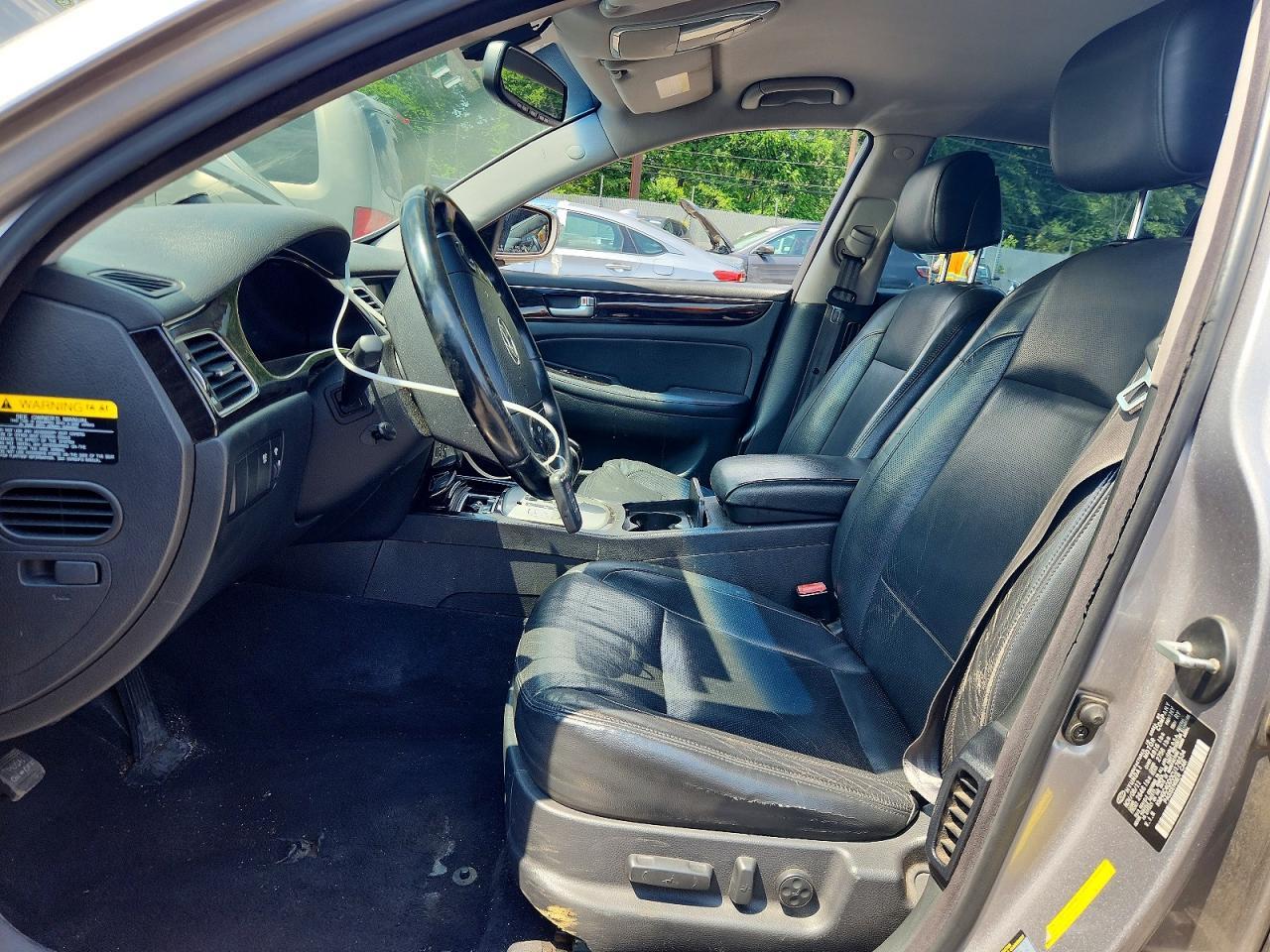 2012 Hyundai Genesis 3.8L - Фото 7