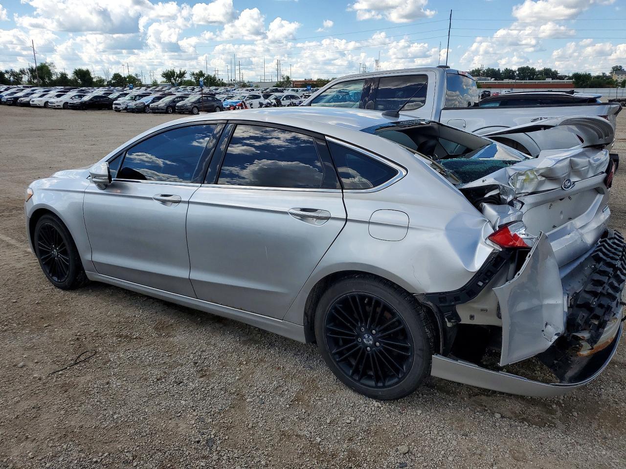 2016 Ford Fusion Se - Фото 2