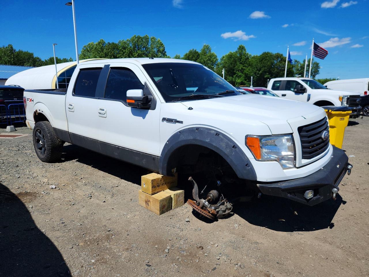 2010 Ford F150 Supercrew - Image 4