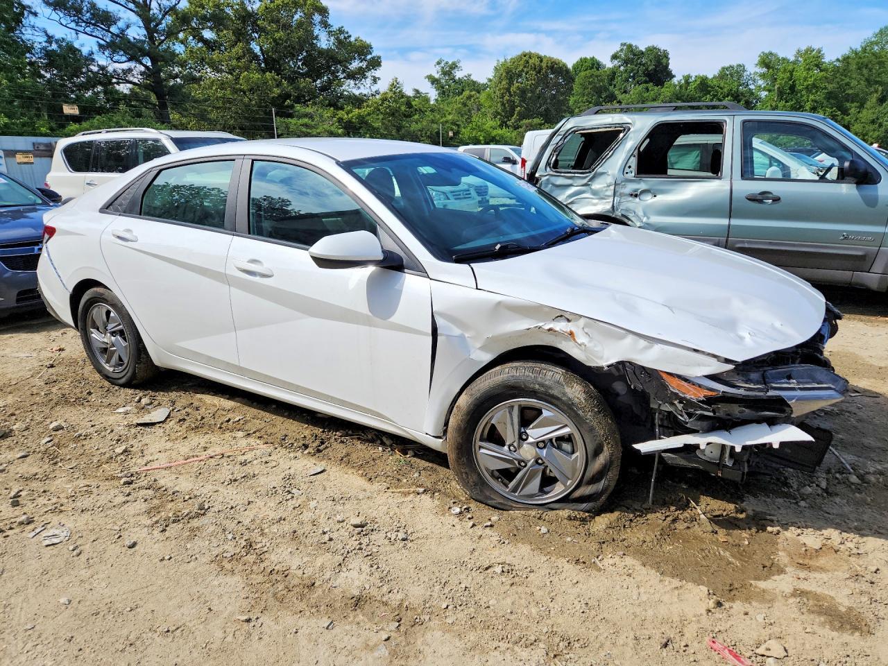2024 Hyundai Elantra Se - Фото 4
