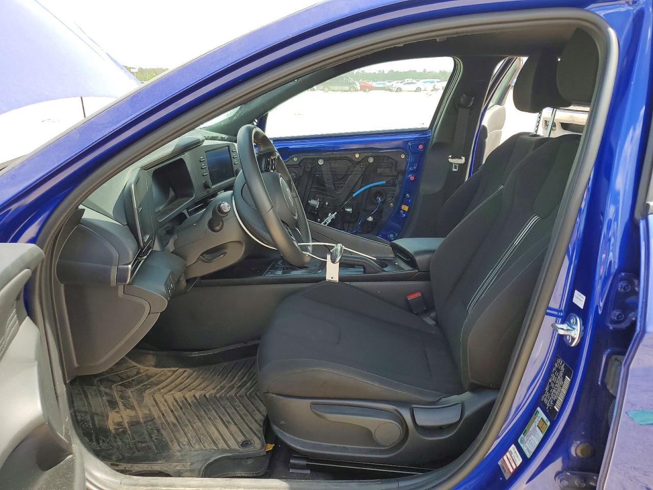 2025 Hyundai Elantra Sel Sport - Фото 7