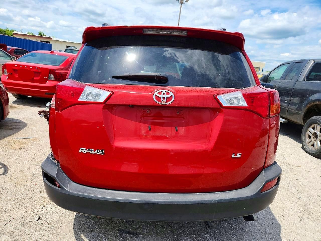 2015 Toyota Rav4 Le - Image 6