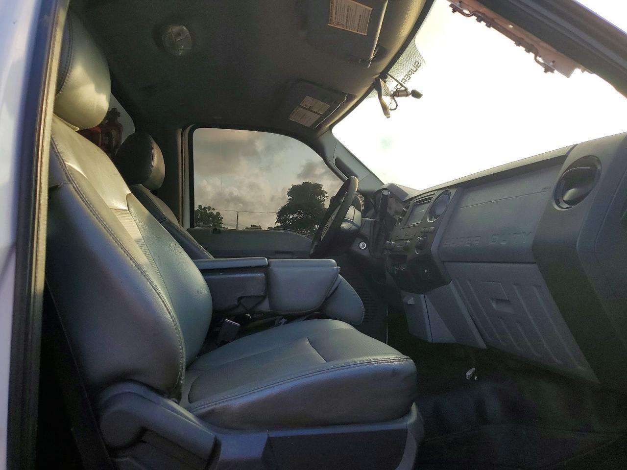 2011 Ford F550 Super Duty Crane Truck - Фото 5