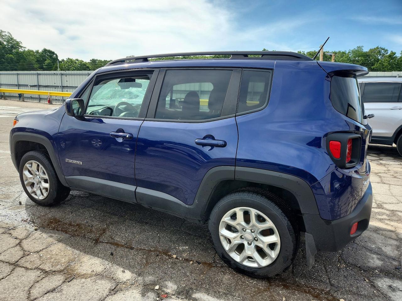 2016 Jeep Renegade Latitude - Фото 2