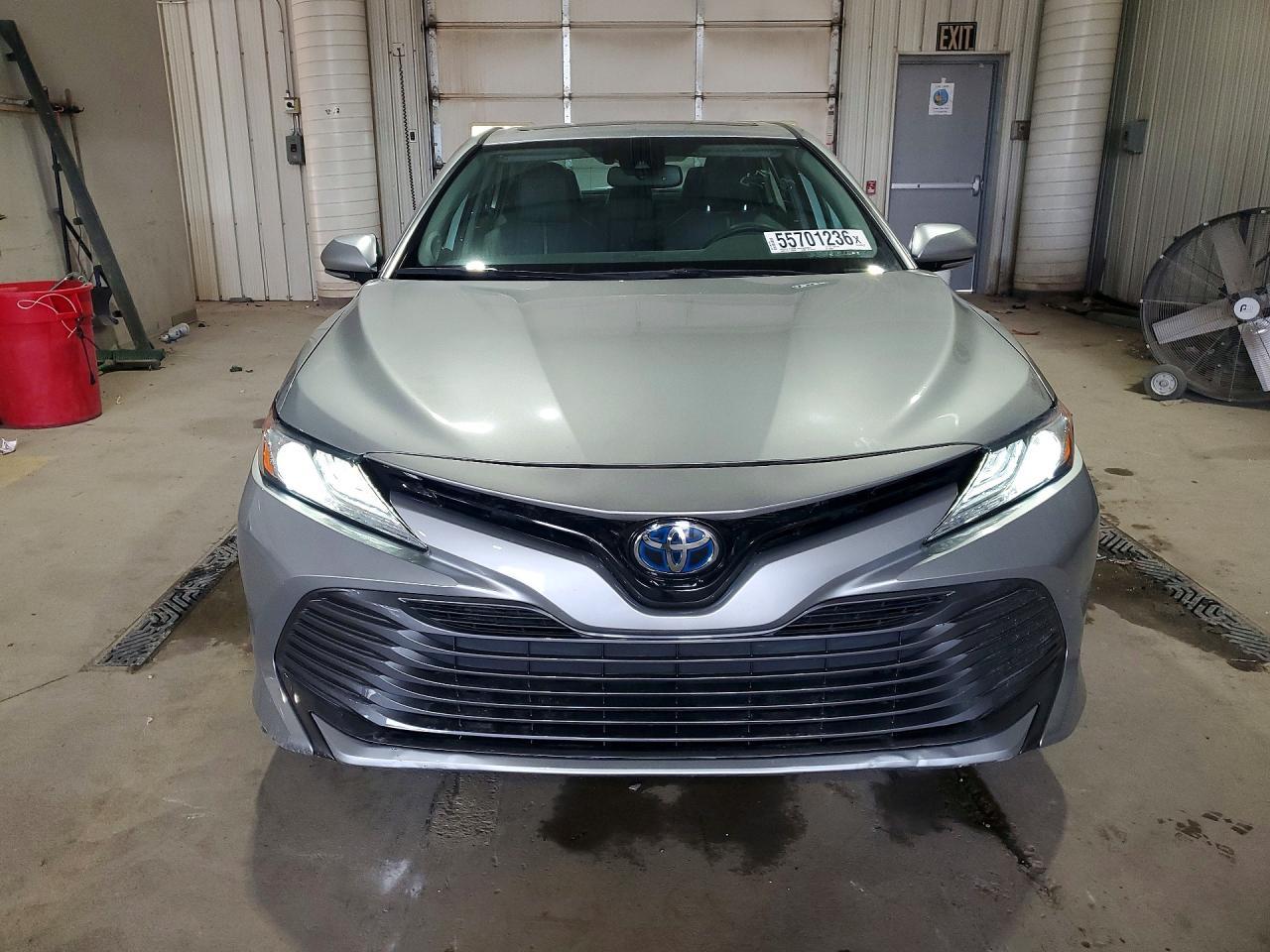 2020 Toyota Camry Xle - Image 5