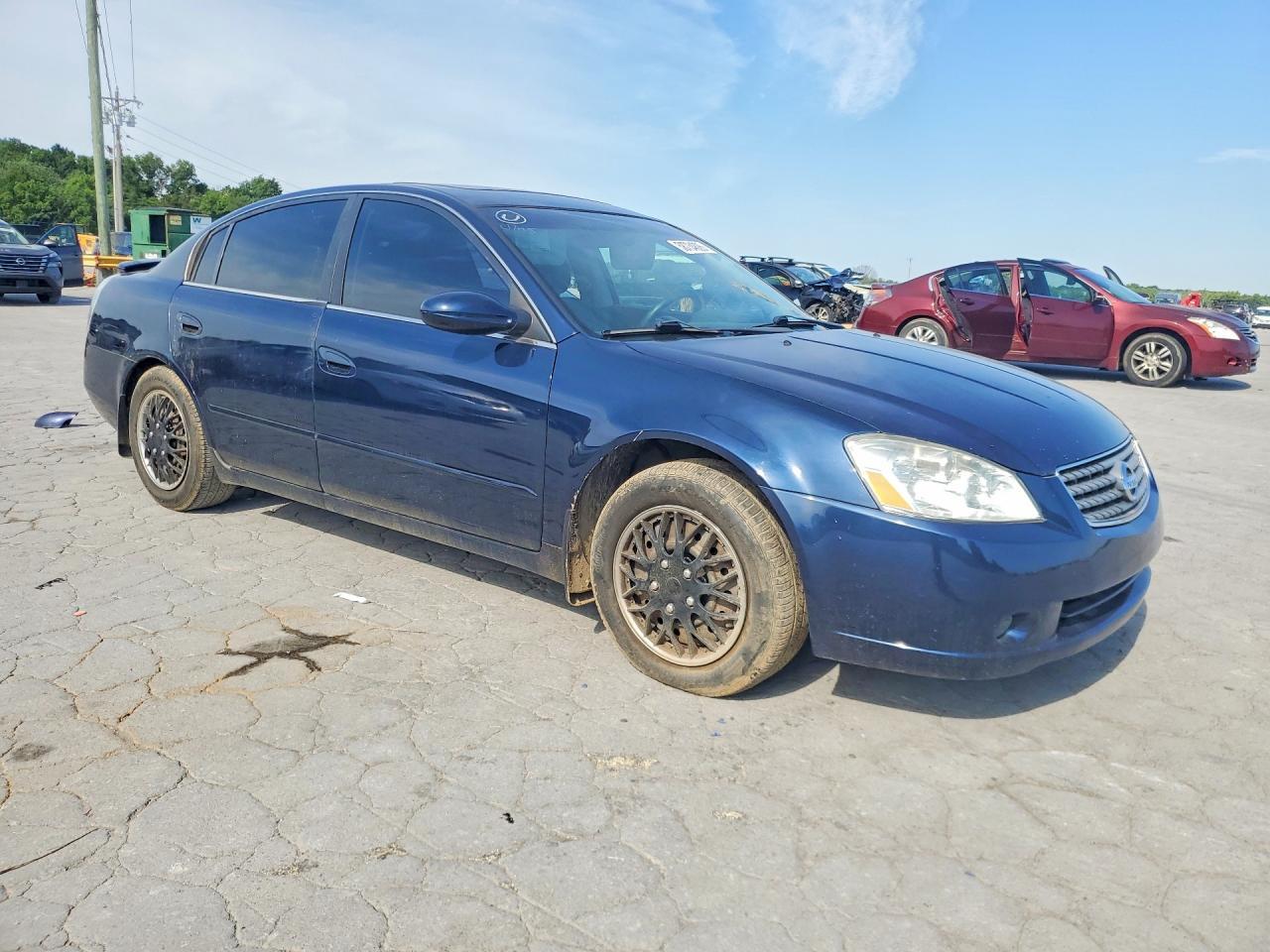 2005 Nissan Altima 2.5 - Фото 4