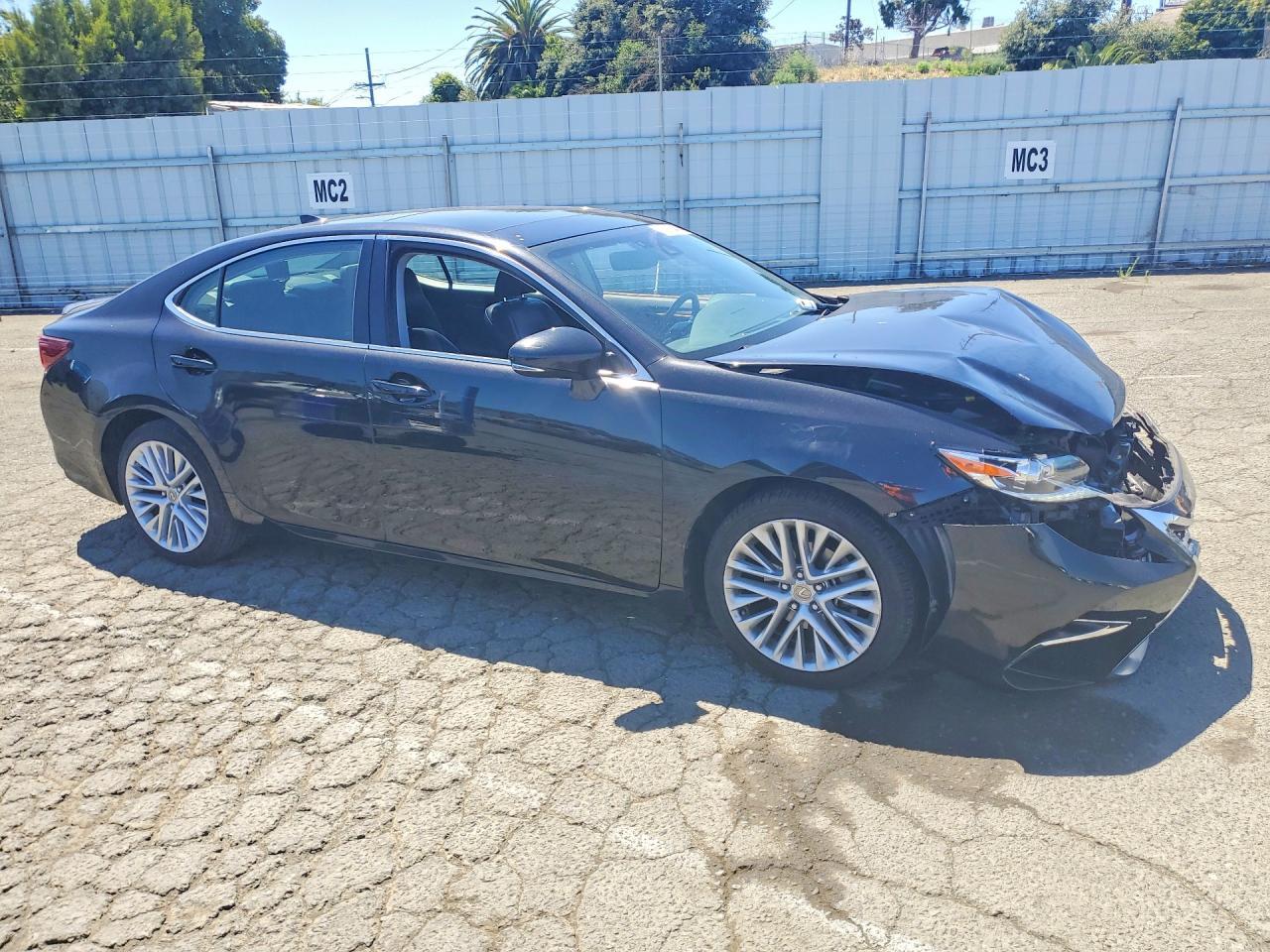 2017 Lexus Es 350 - Image 4