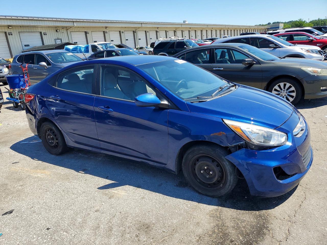 2016 Hyundai Accent - Фото 4