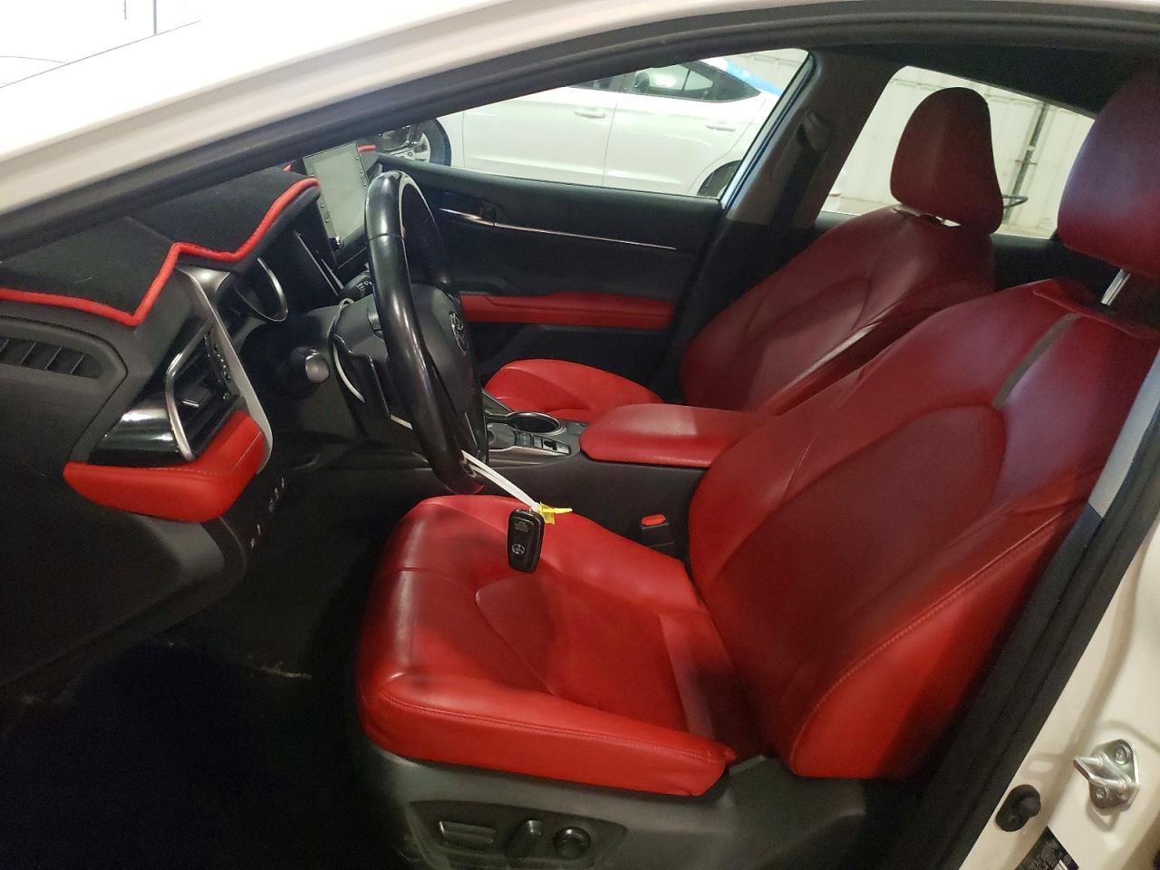 2021 Toyota Camry Xse - Фото 7